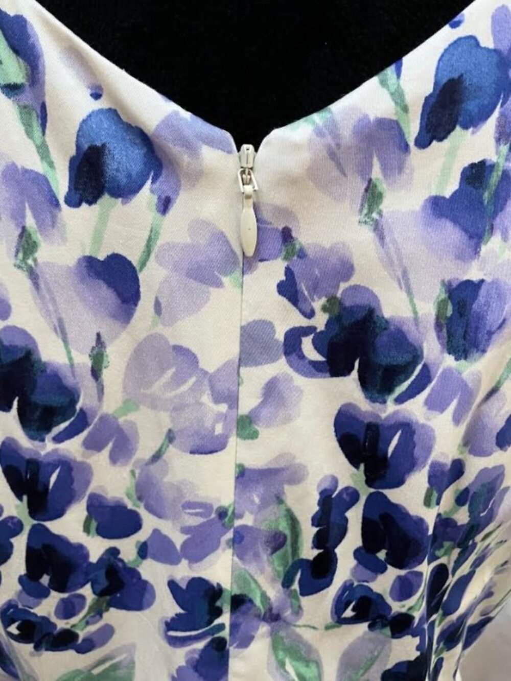 RSVP by Talbots Classic Watercolor Wisteria Sheath Dress Size 4P Like New - Picture 6 of 13